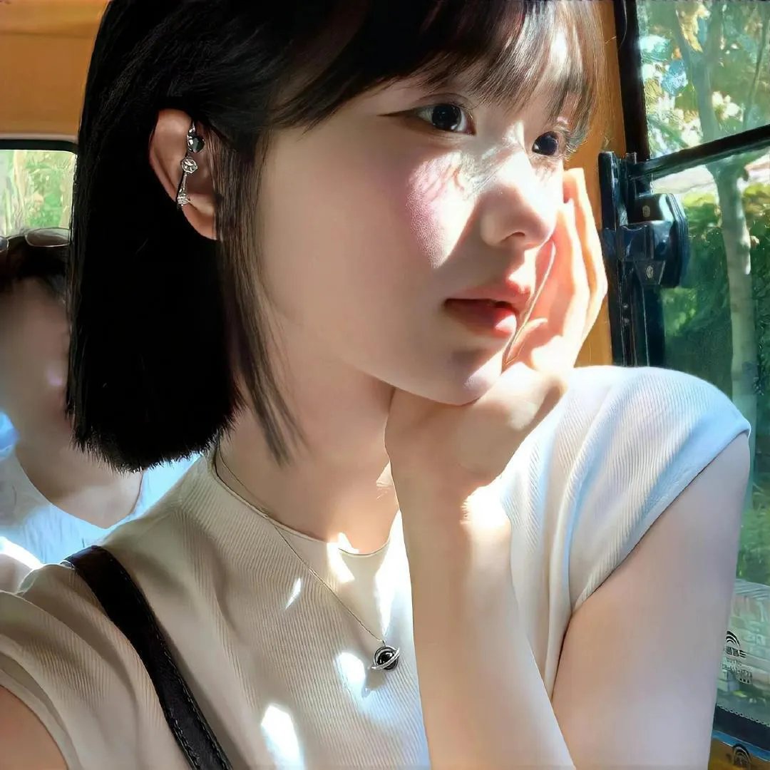 发明接吻的女孩